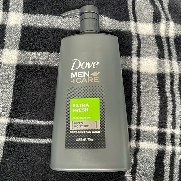 Dove men + care extra fresh body and face wash 23.5 fl oz - Picture 1 of 2